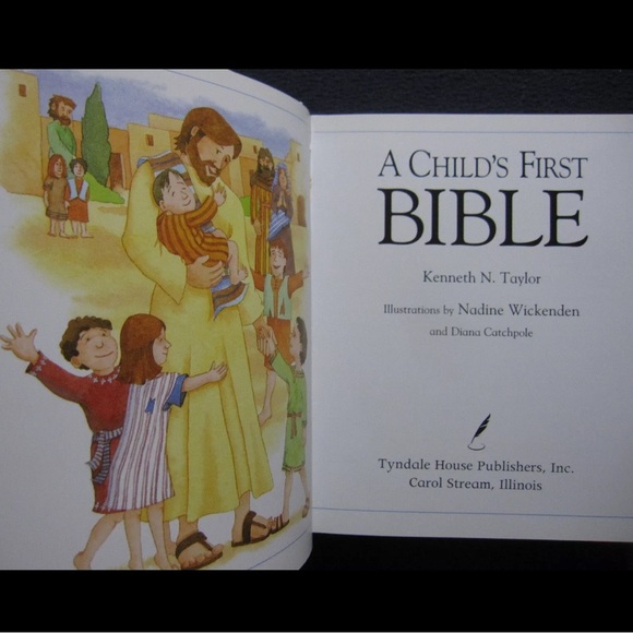 A Child's First Bible By Kenneth N. Taylor Hardcover Book - Picture 2 of 5